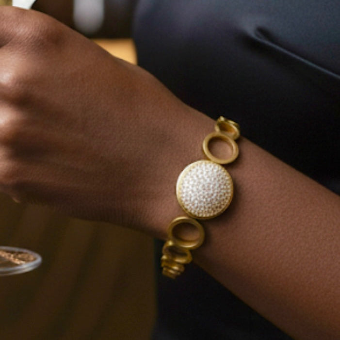 Aura Circle Bracelet